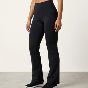 Essential Black Flare Leggings High Waisted Yoga Pants Medium Athleisure